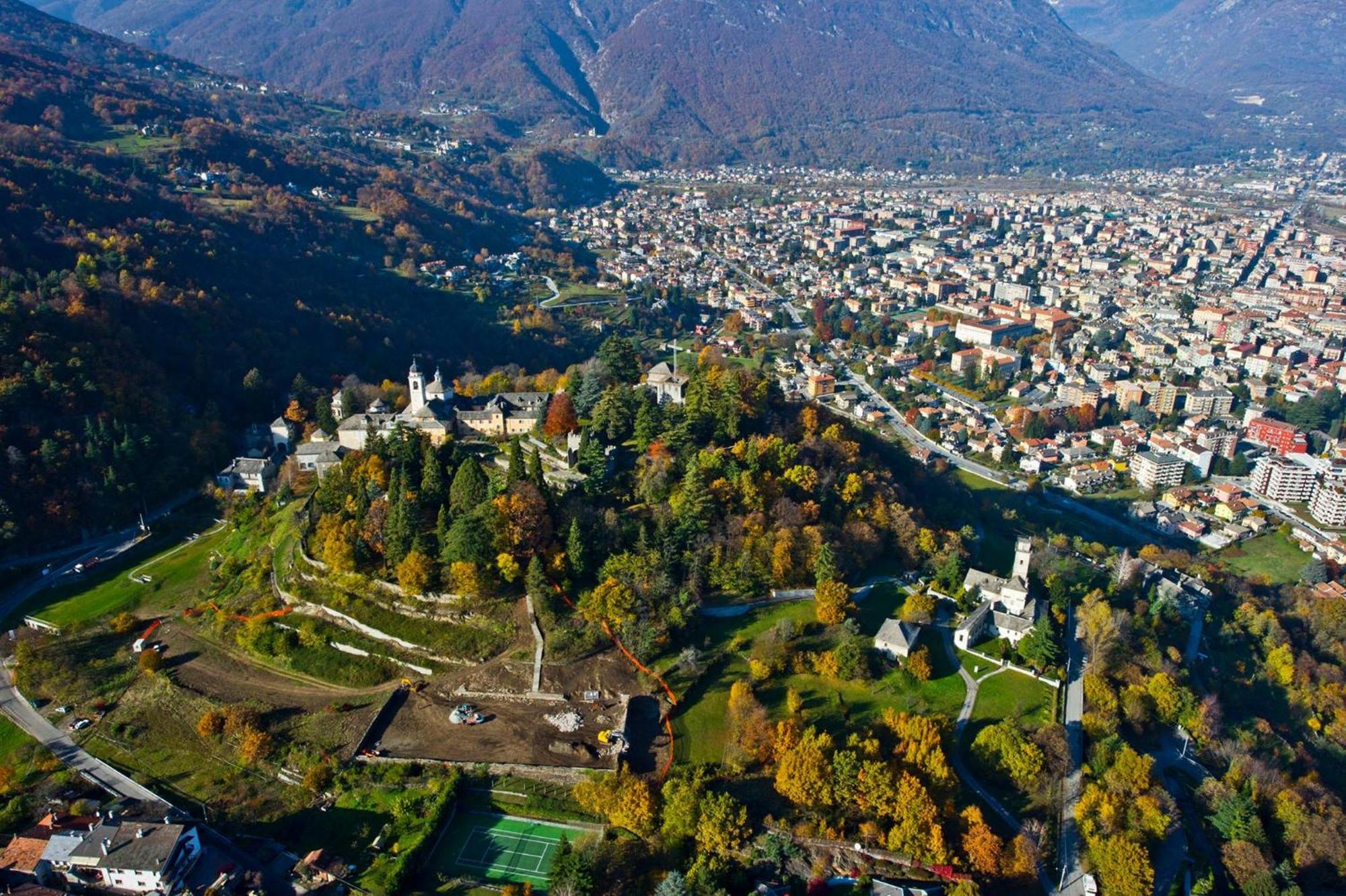 Casa Dell'Edera - Holiday Apartment In Domodossola Buitenkant foto